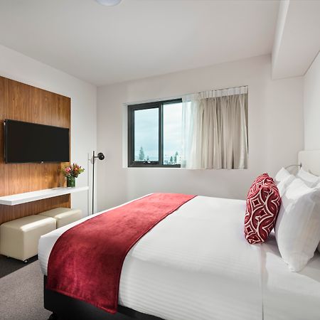 Ramada By Wyndham Vetroblu Scarborough Beach Perth Exteriör bild