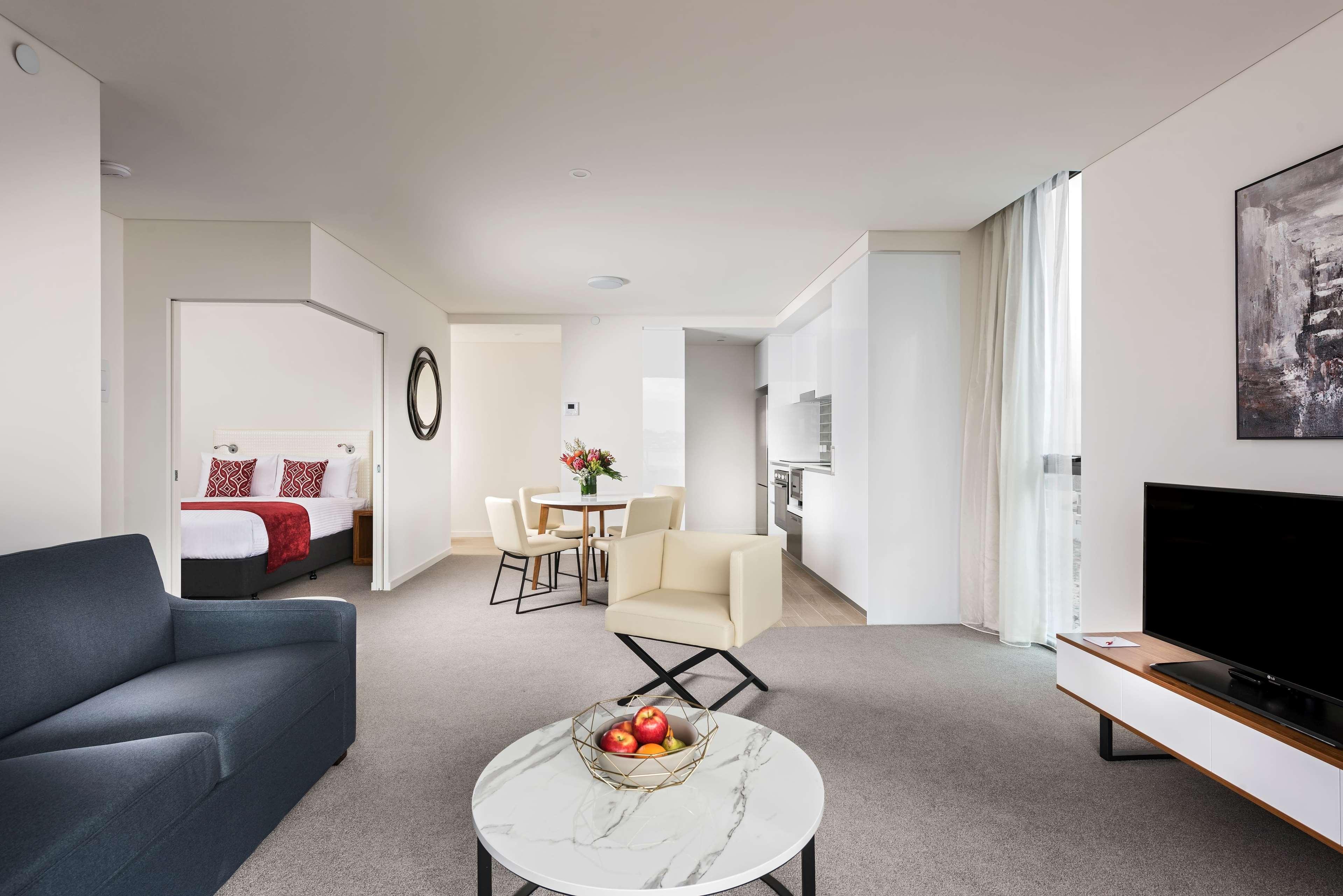 Ramada By Wyndham Vetroblu Scarborough Beach Perth Exteriör bild