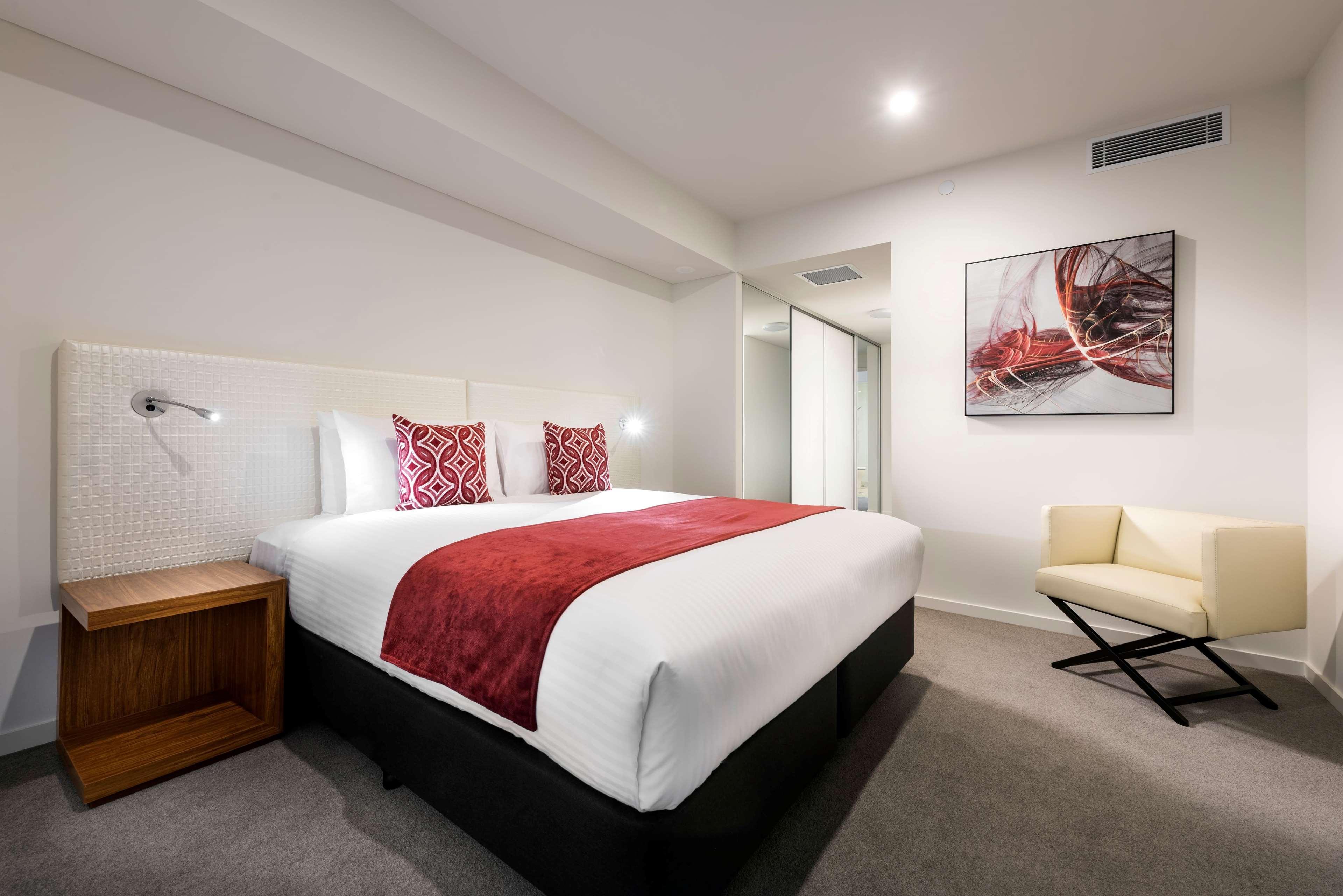 Ramada By Wyndham Vetroblu Scarborough Beach Perth Exteriör bild
