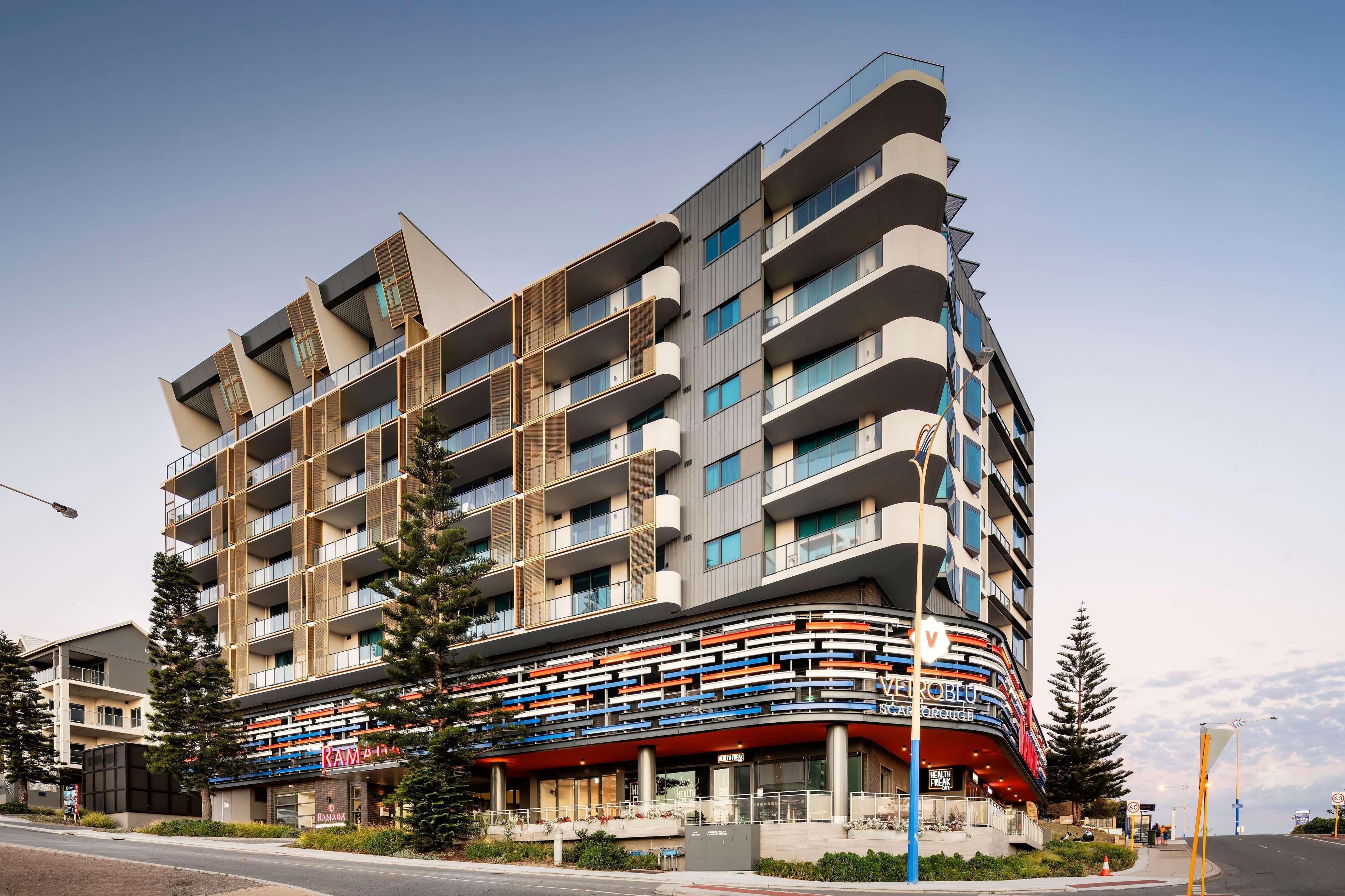 Ramada By Wyndham Vetroblu Scarborough Beach Perth Exteriör bild