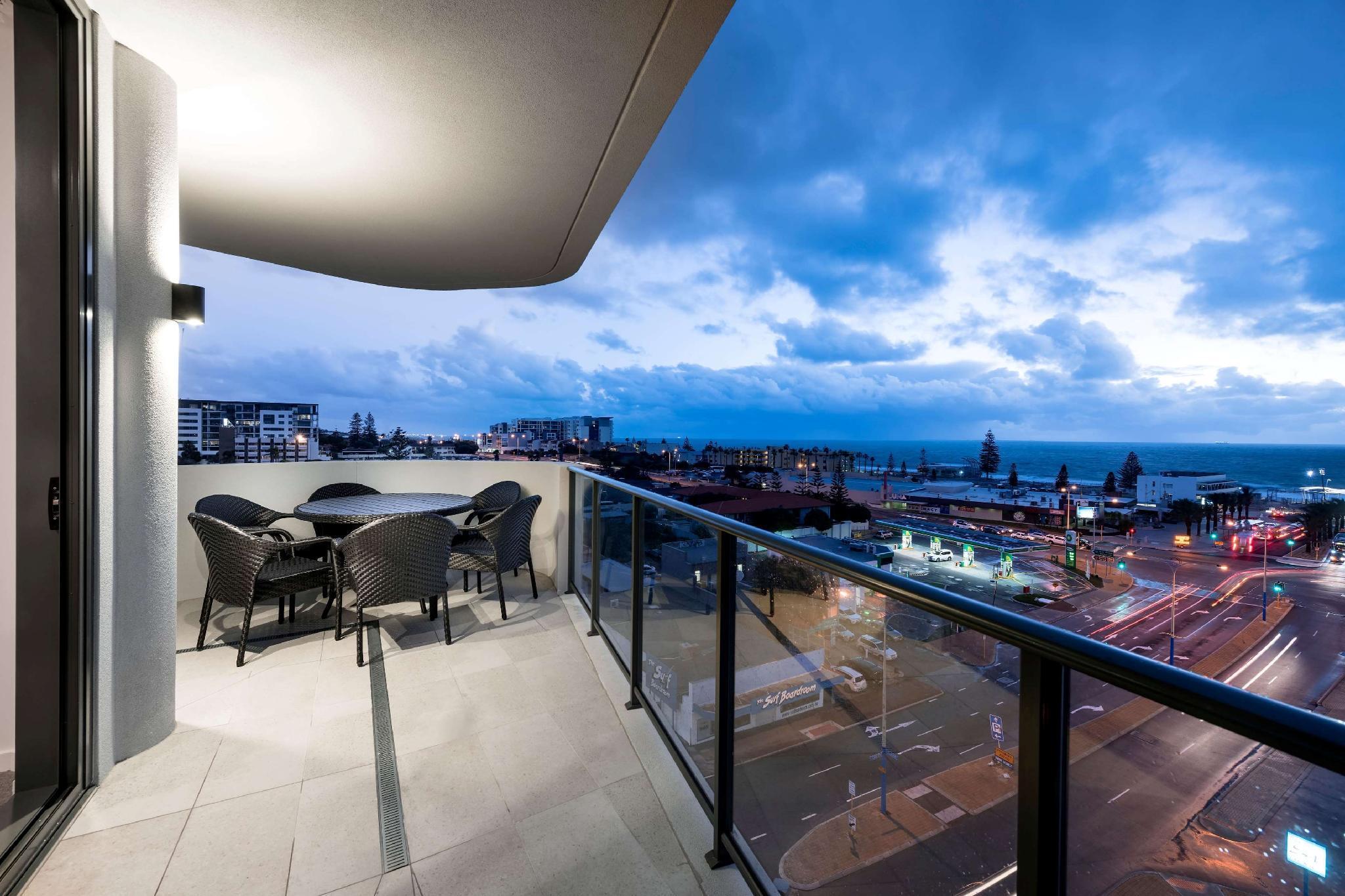 Ramada By Wyndham Vetroblu Scarborough Beach Perth Exteriör bild