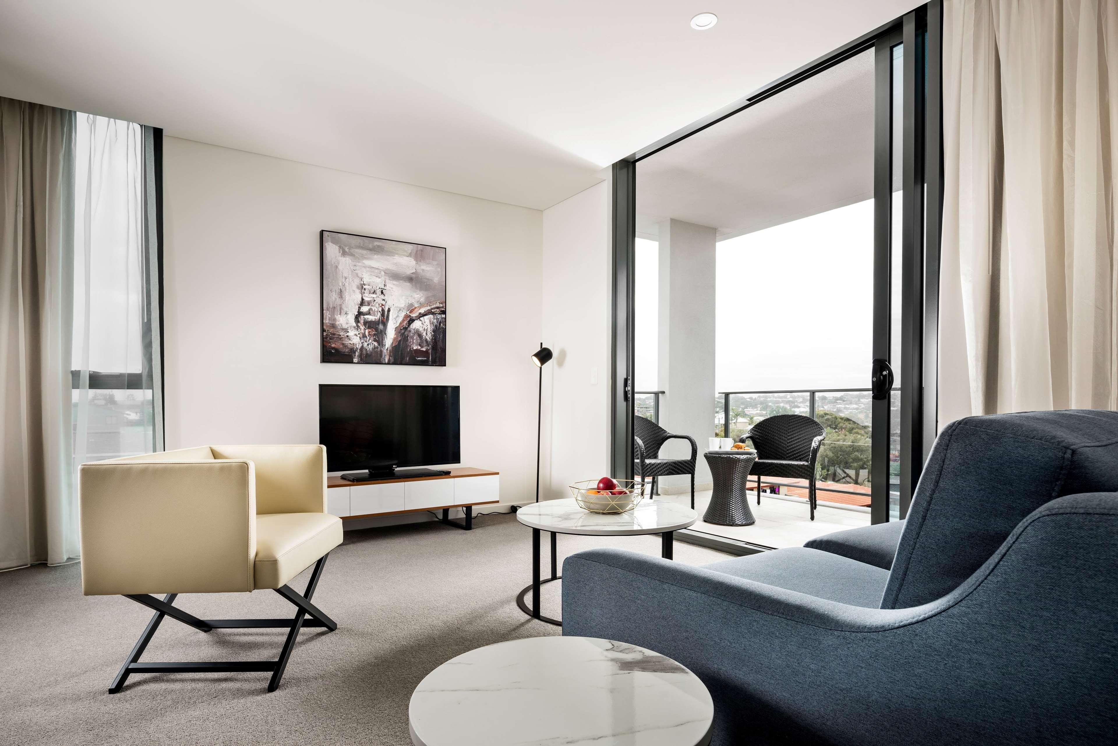 Ramada By Wyndham Vetroblu Scarborough Beach Perth Exteriör bild