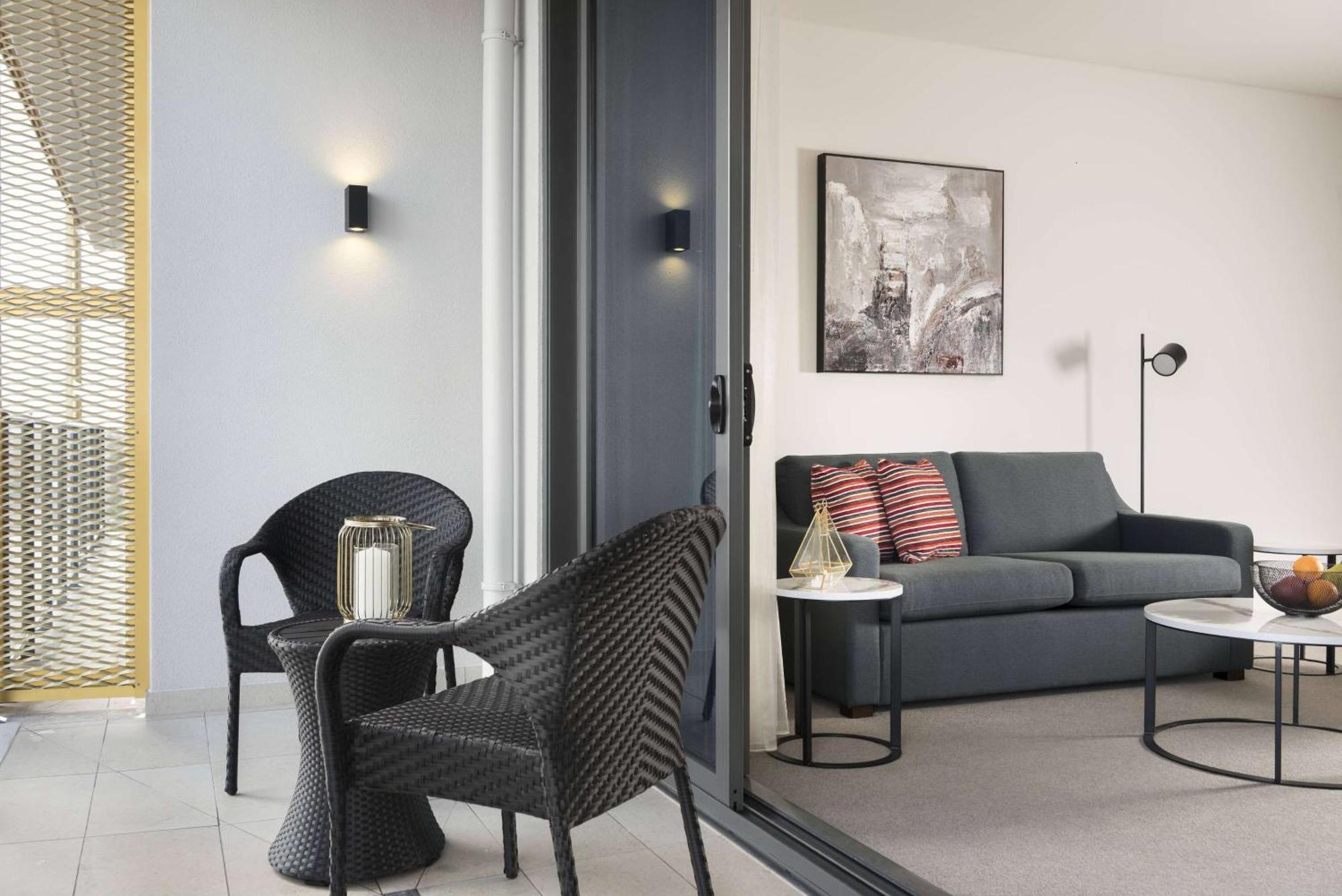 Ramada By Wyndham Vetroblu Scarborough Beach Perth Exteriör bild